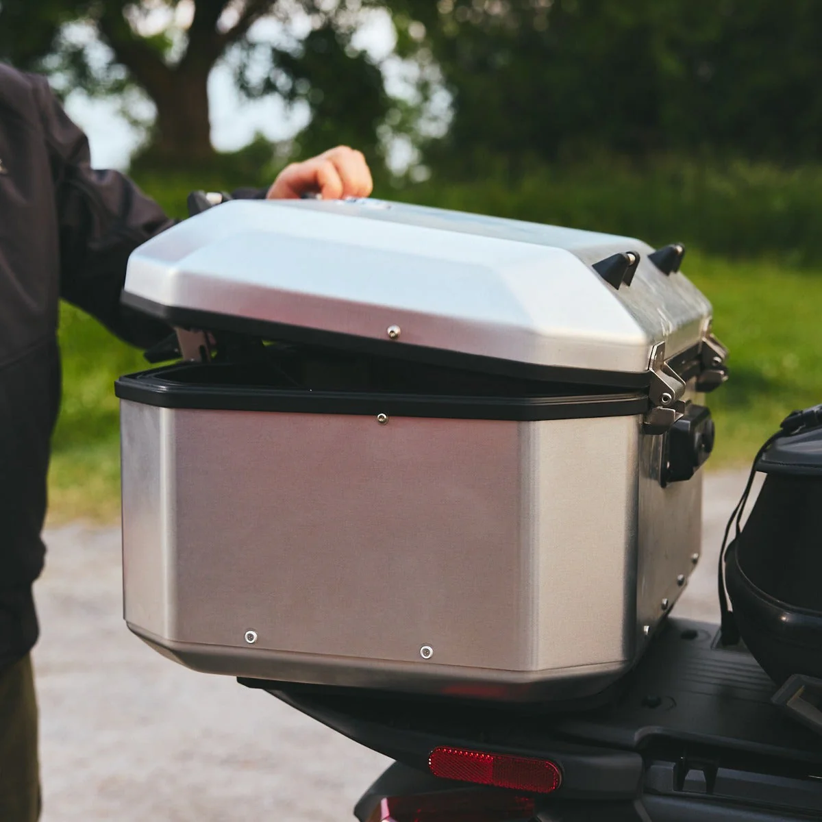 Can-Am Aluminum Top Case | Canyon - Image 7
