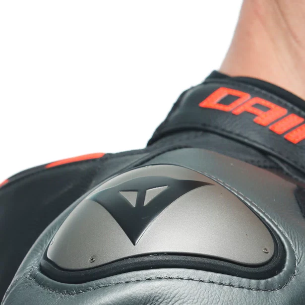 Dainese Laguna Seca 5 - 2PCS Suit - Image 6