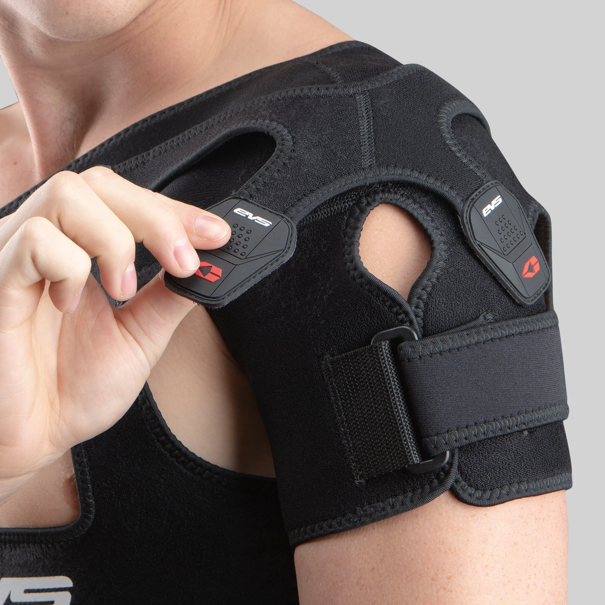 EVS SB05 Shoulder Support - Image 7
