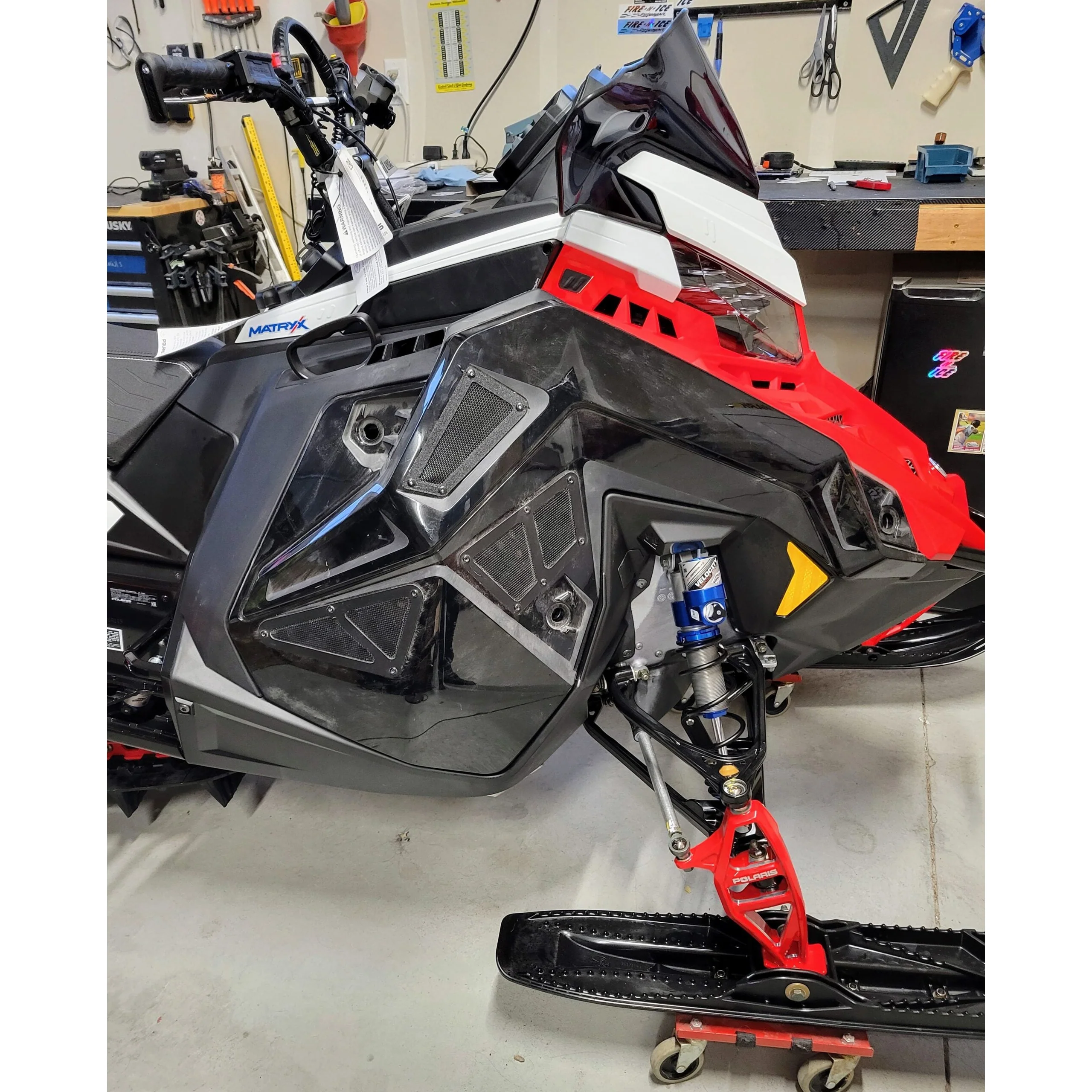 Fire N Ice Top Rear Side Panel Vents | Polaris Matryx