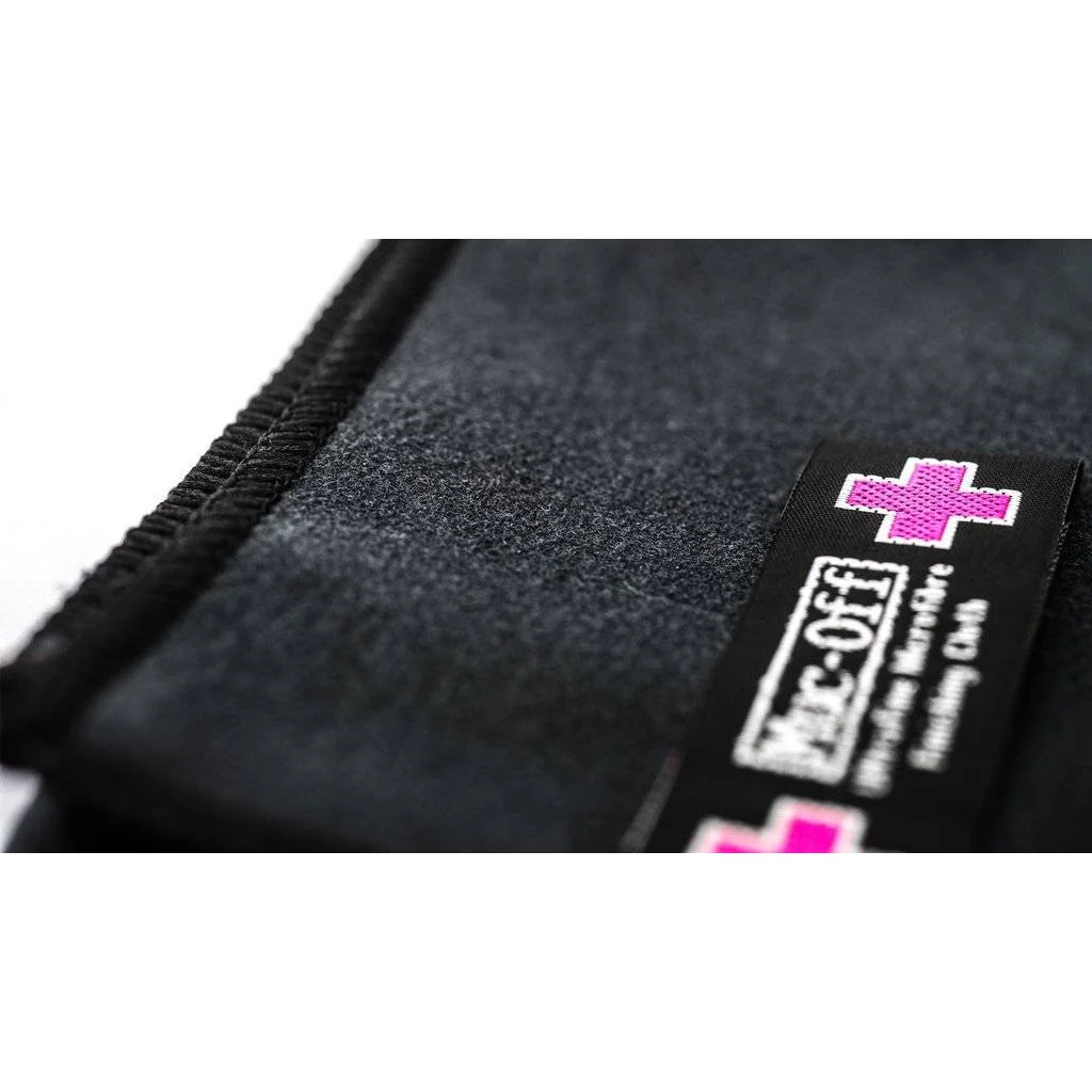 Muc-Off Helmet & Visor Microfiber Cloth - Image 2