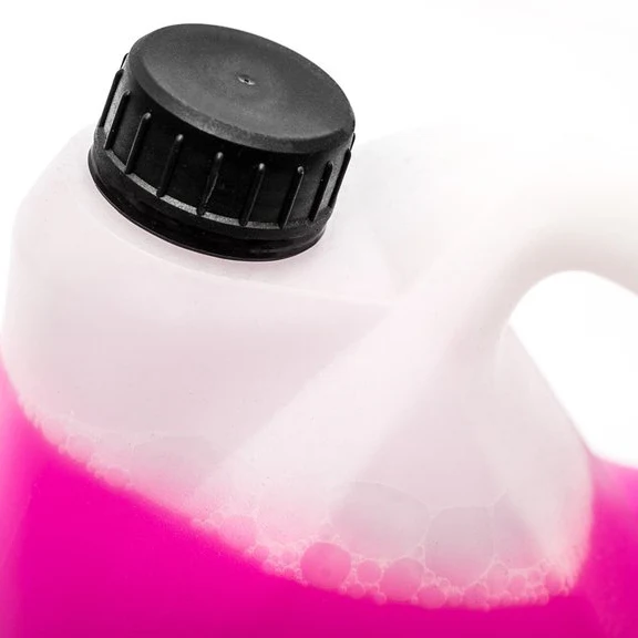 Muc-Off Nano Gel Motorcycle Cleaner Concentrate - Image 8