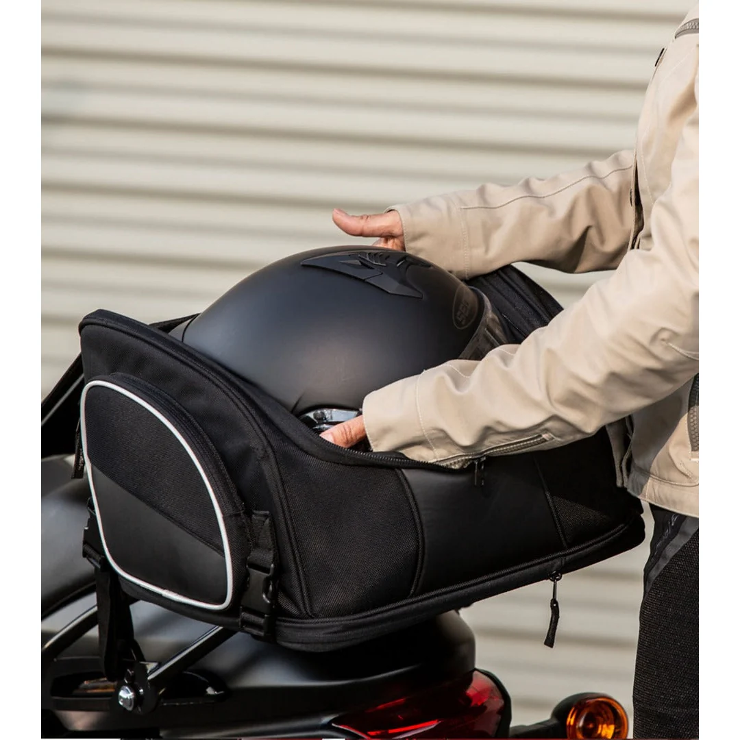 Nelson-Rigg NR-215 Weekender Bag - Image 3