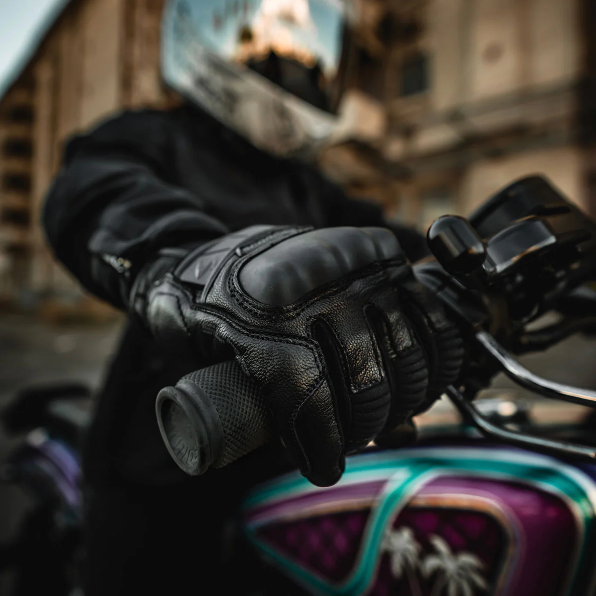 Scorpion Women's Klaw II Leather Gloves - Image 3