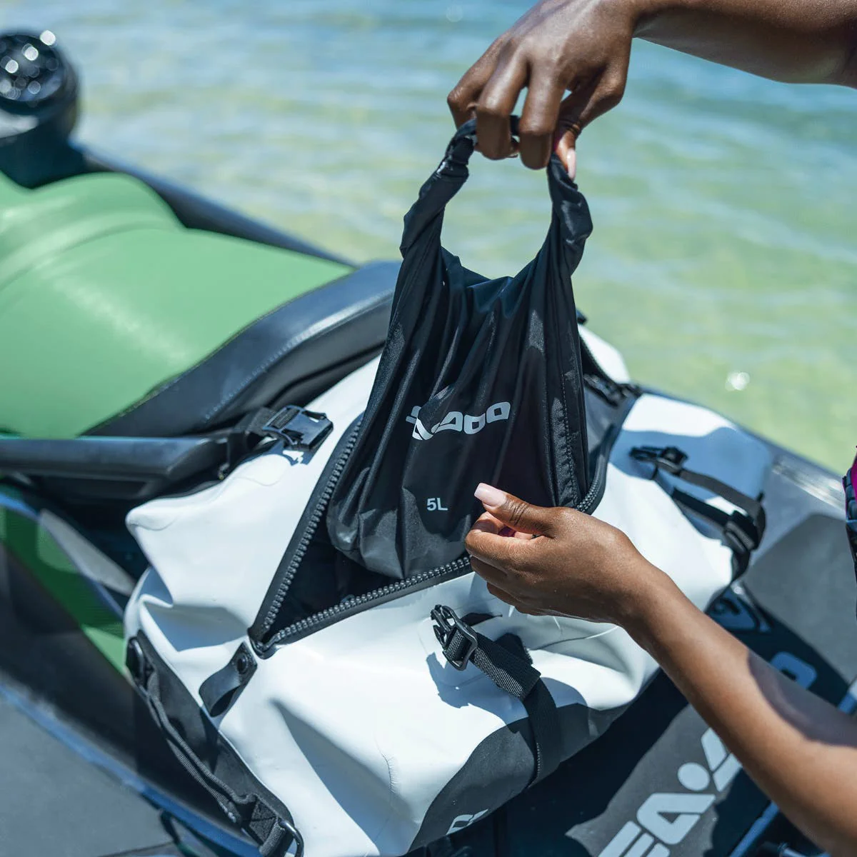 Sea-Doo LinQ Dry Bag | 50L - Image 7