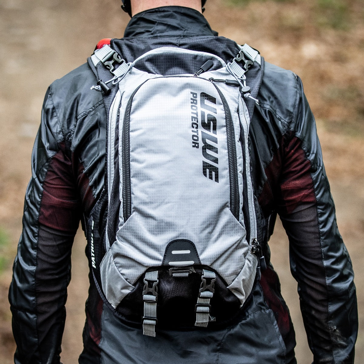 USWE Patriot 15L Backpack - Image 8